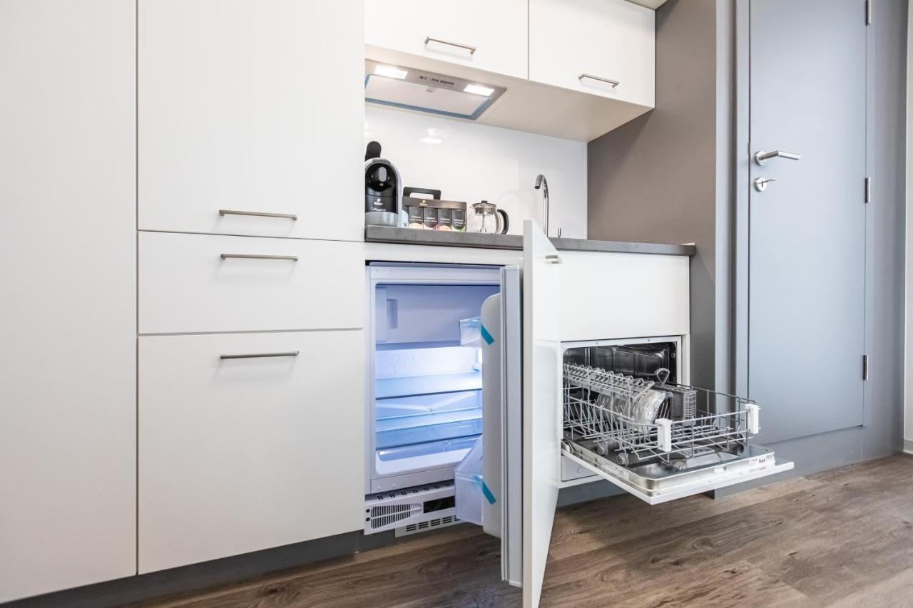 Modern Studio And Good Located Apartment Frankfurt am Main ภายนอก รูปภาพ