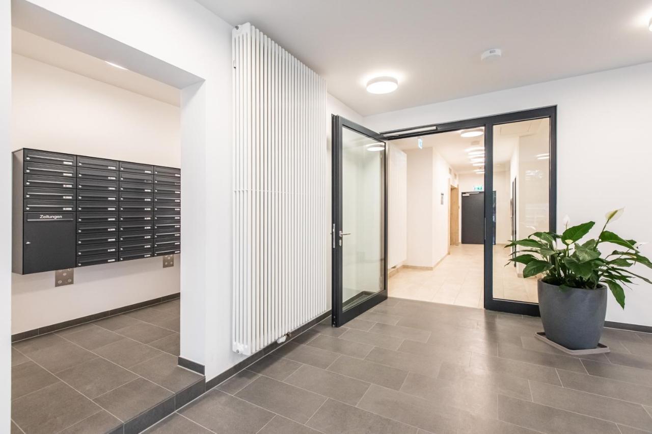 Modern Studio And Good Located Apartment Frankfurt am Main ภายนอก รูปภาพ