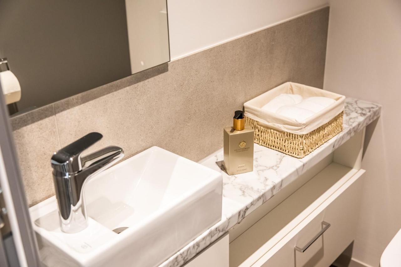 Modern Studio And Good Located Apartment Frankfurt am Main ภายนอก รูปภาพ